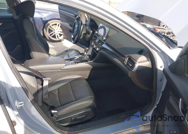 1HGCV1F43NA027162: 42076689