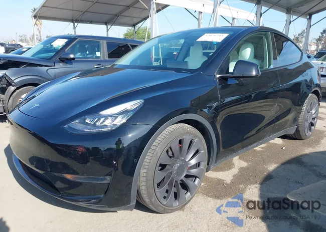 5YJYGDEF1MF092889: 42076715