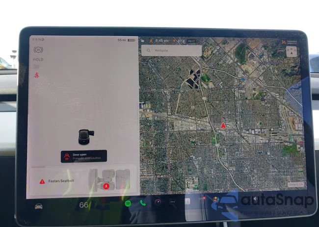 5YJYGDEF1MF092889: 42076715