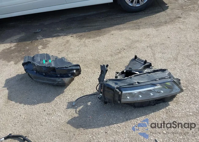 JN8AT3CB6MW239652: 42076902