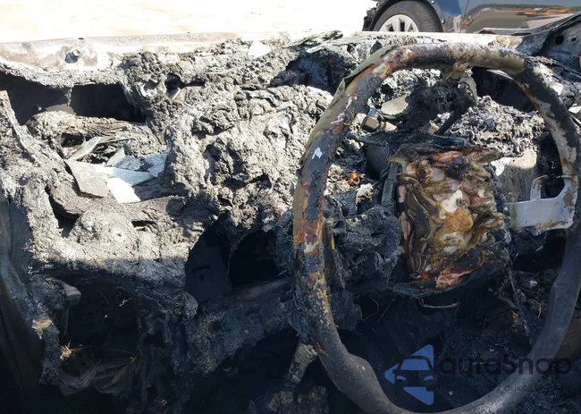 JF1VA1A68J9831616: 42077032