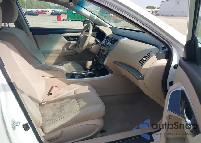 1N4AL3AP9EC108086: 42077126