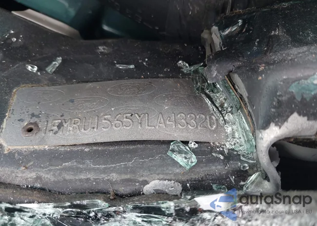 1FMRU1565YLA43320: 42077887