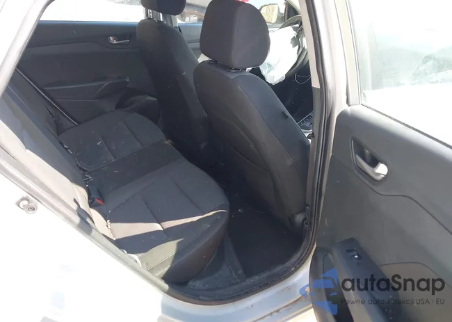 3KPC24A66ME146496: 42079105