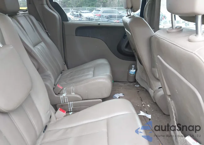 2C4RC1BG8FR645864: 42079861