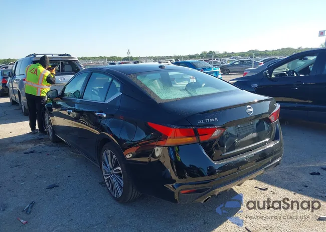 1N4BL4EV6PN384753: 42080171