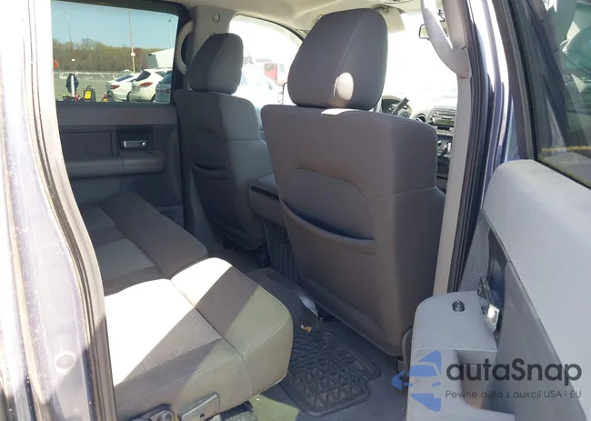 1FTRW14W24KA27415: 42081888