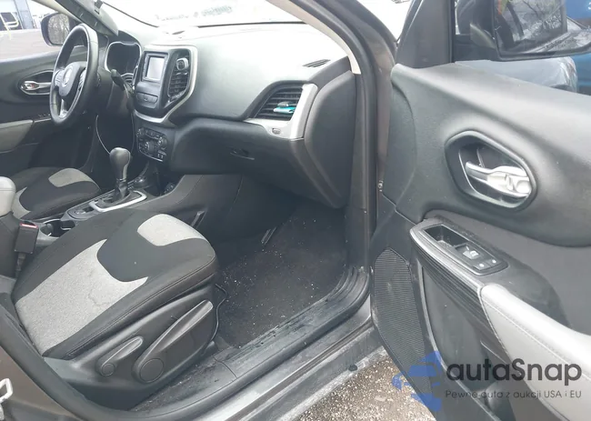 1C4PJMCS2EW184622: 42082030