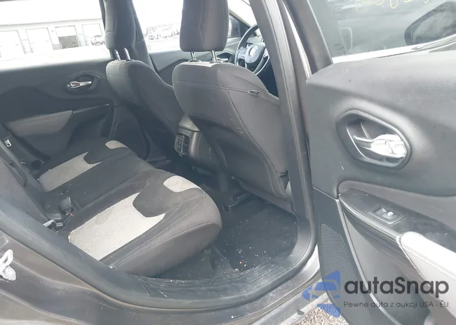 1C4PJMCS2EW184622: 42082030