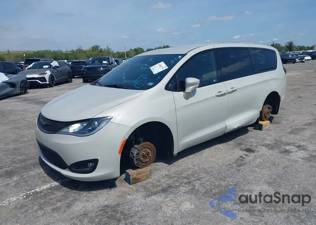 2C4RC1FG2LR149545: 42082770