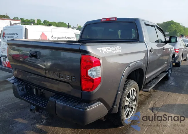 5TFDW5F18JX748159: 42082288