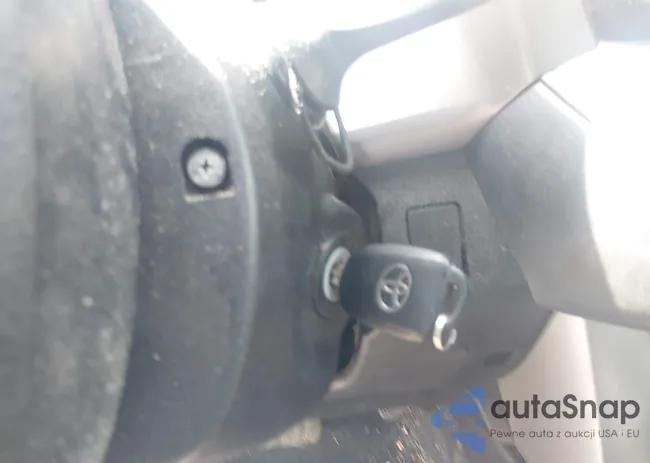 2T3ZFREV0JW482819: 42083277