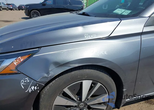 1N4BL4DV1MN310265: 42083601