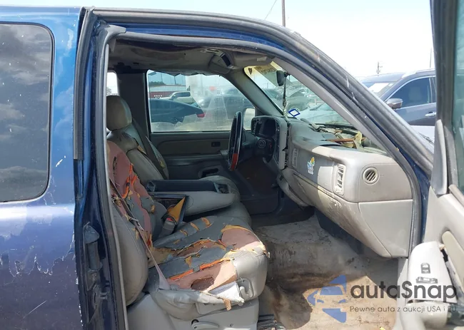 2GTEC19V3Y1329518: 42084702