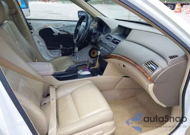 1HGCP36809A025836: 42084971