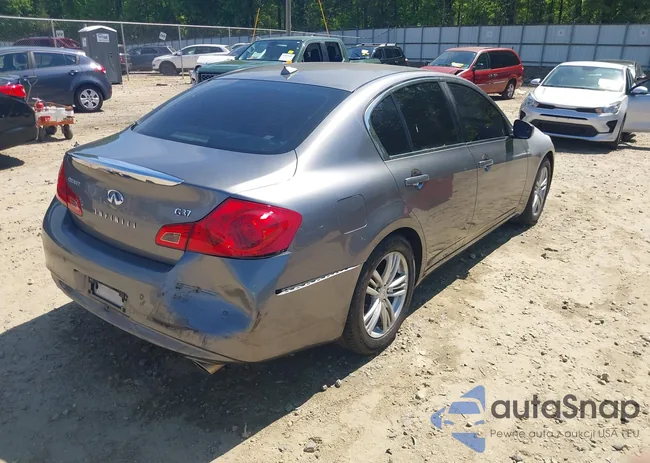 JN1CV6AP6AM409372: 42086011