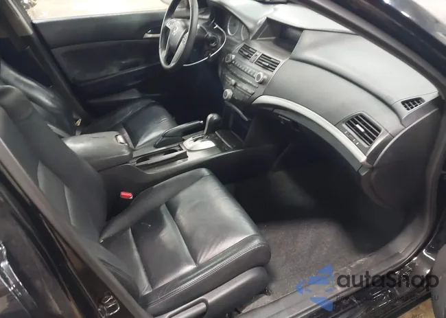 1HGCP2F65CA124779: 42086236