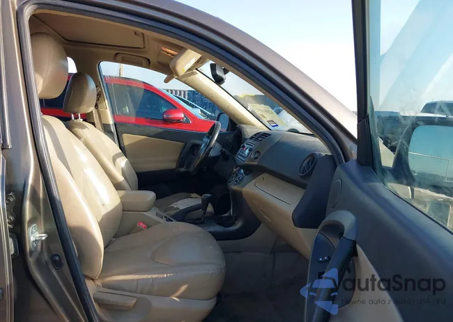 2T3YF4DV3CW108210: 42086891