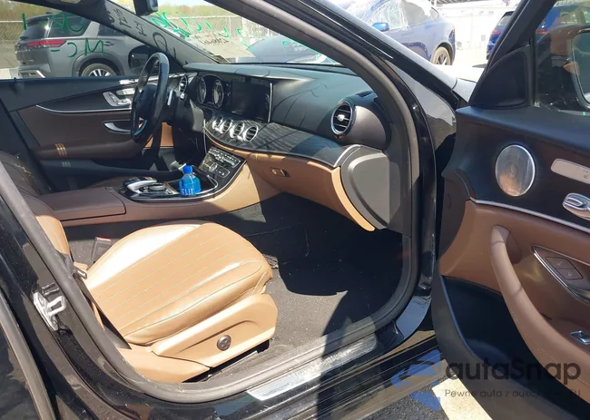 WDDZF4KB0HA096235: 42086461