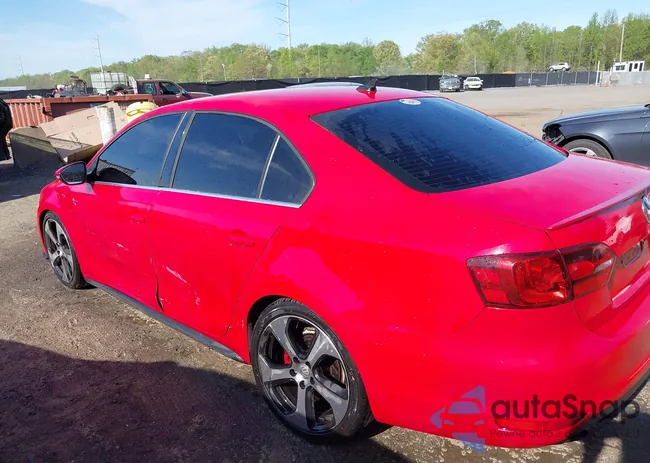 3VW567AJ8DM263633: 42086563