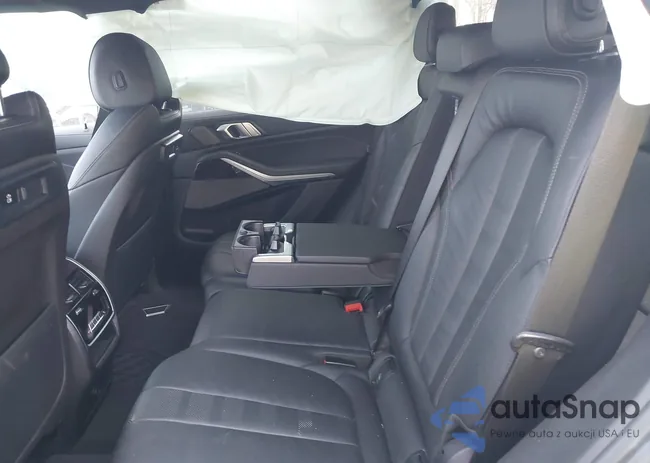 5UXCR6C08M9F25585: 42088025