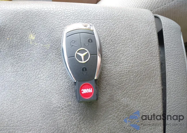 WDBUF22X17B033107: 42088387