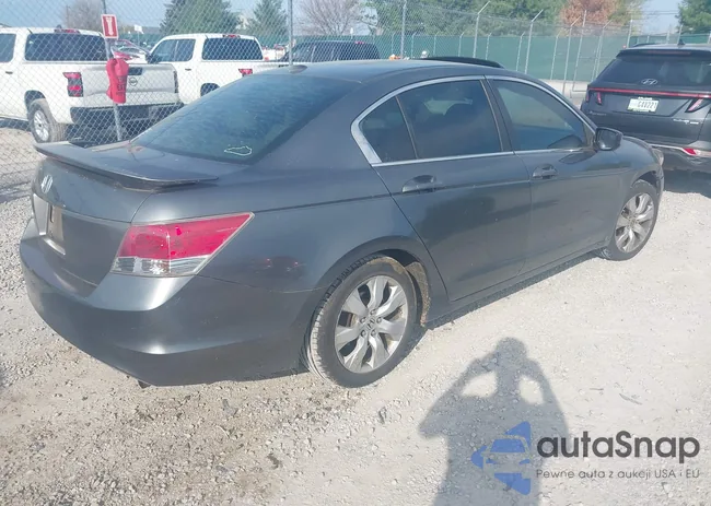 1HGCP26888A165903: 42088602