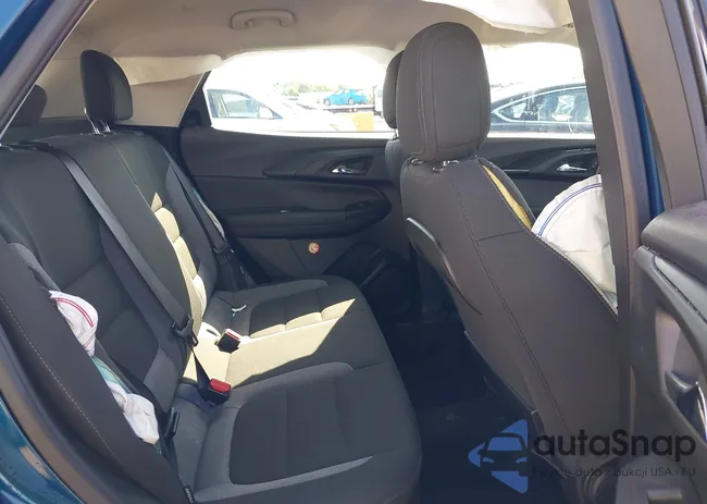 KL79MNSL8MB034808: 42090178