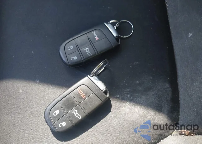 2C3CCAAG1JH320581: 42090639