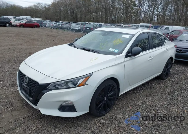 1N4BL4CW1LC120468: 42090827