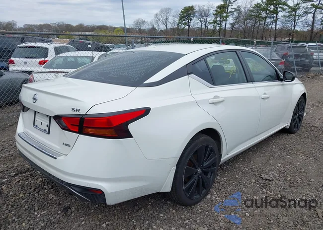 1N4BL4CW1LC120468: 42090827