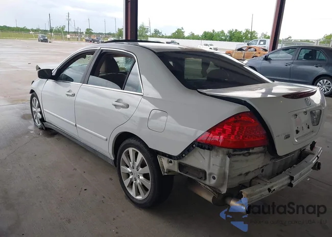 1HGCM66396A030589: 42091069