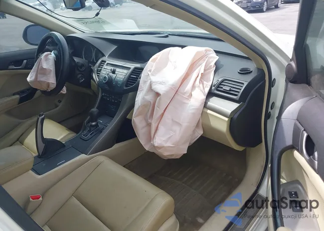 JH4CU2F62AC028499: 42090255