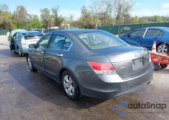 1HGCP2F47AA028065: 42090426