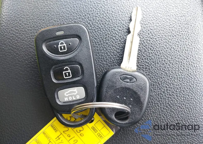 KMHD74LF9KU752839: 42090517