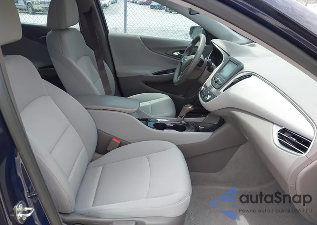 1G1ZB5ST7HF250438: 42091684