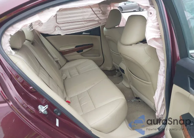 1HGCP2F8XBA009322: 42091874