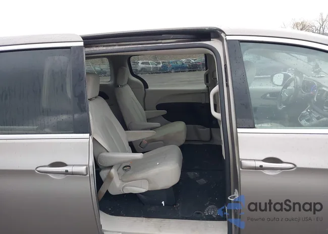 2C4RC1DG5HR536715: 42091940