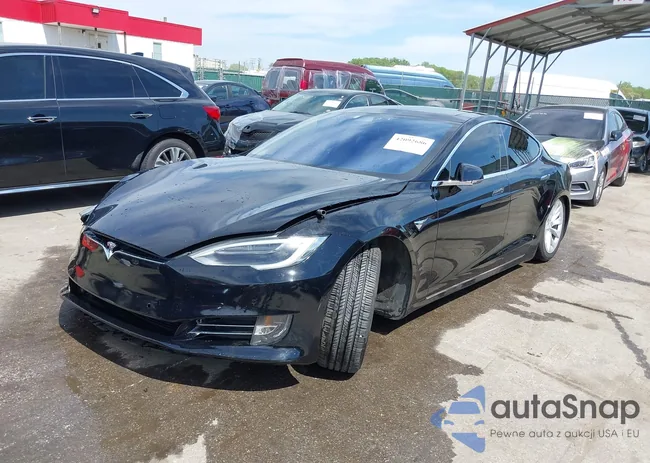 5YJSA1E13HF228486: 42092686