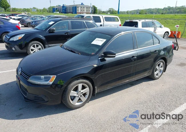 3VWLL7AJ9DM368679: 42092889