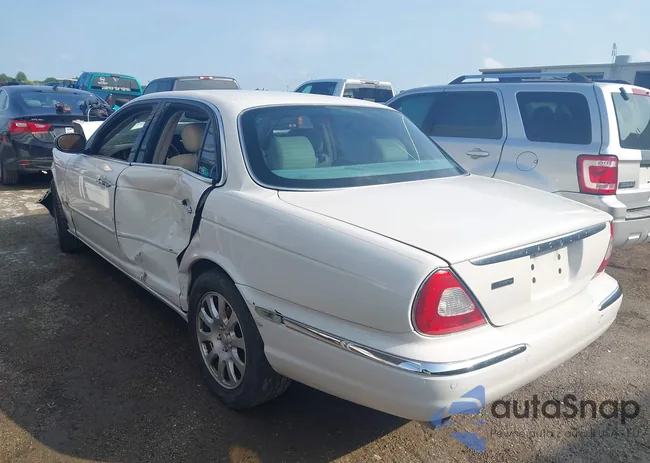 SAJWA71C14SG27541: 42093053