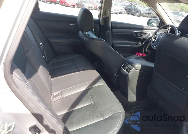 1N4AL3AP0JC155792: 42092361