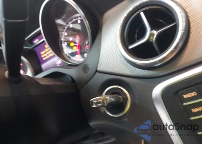 WDDSJ4EB5JN665171: 42093733