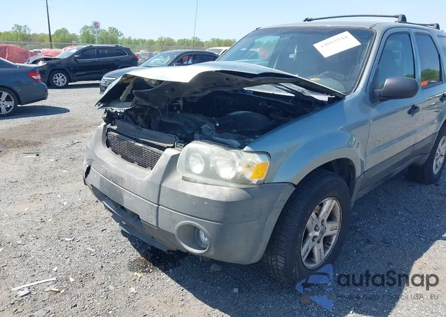 1FMCU96HX5KC07151: 42093744