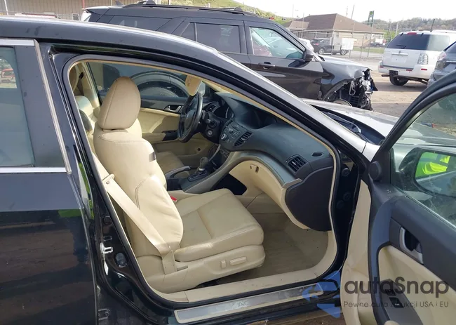 JH4CU2F67AC012220: 42093752