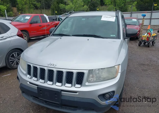 1J4NF1FB5BD244624: 42093972