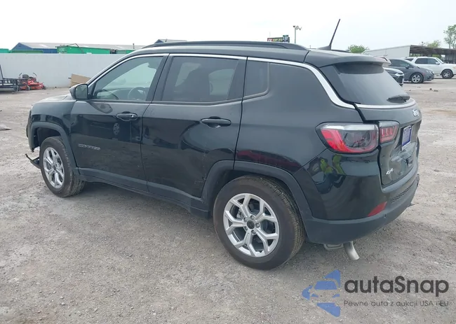 3C4NJDBN3ST561740: 42093585