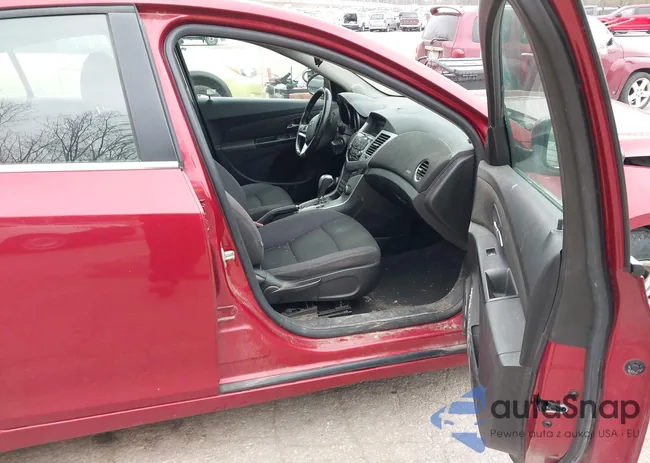 1G1PJ5SC3C7349867: 42094702