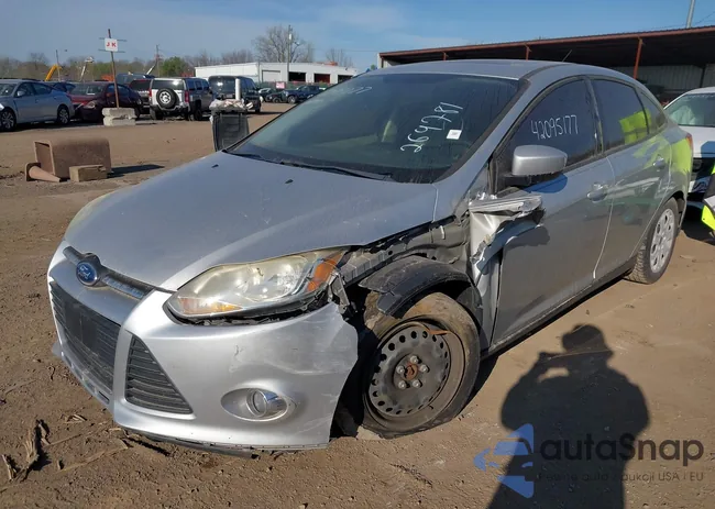 1FAHP3F2XCL264781: 42095177