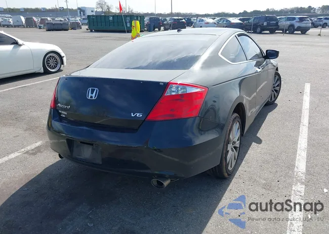 1HGCS22839A006146: 42095666